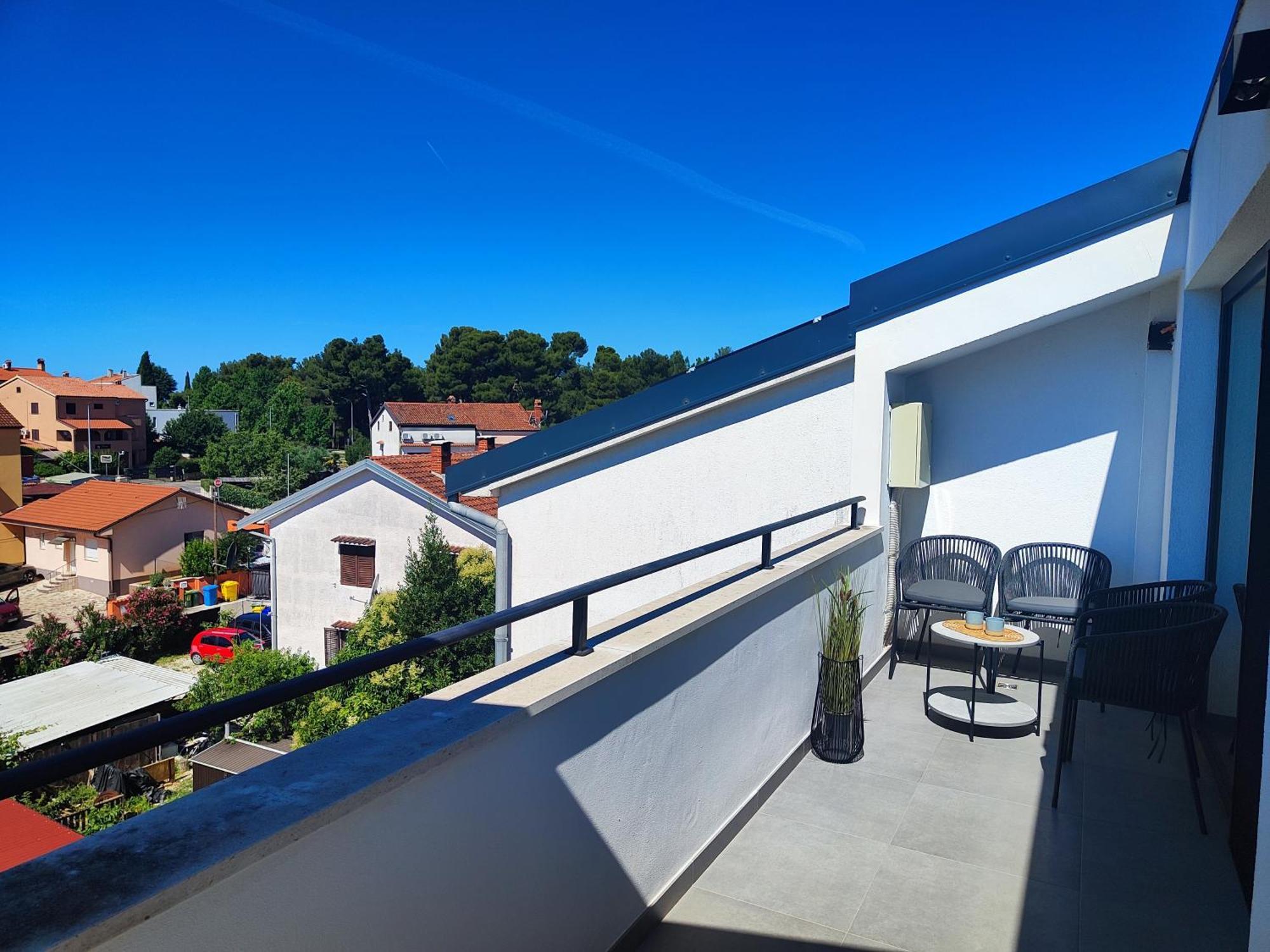 Apartments La Scogliera Ровин Екстериор снимка
